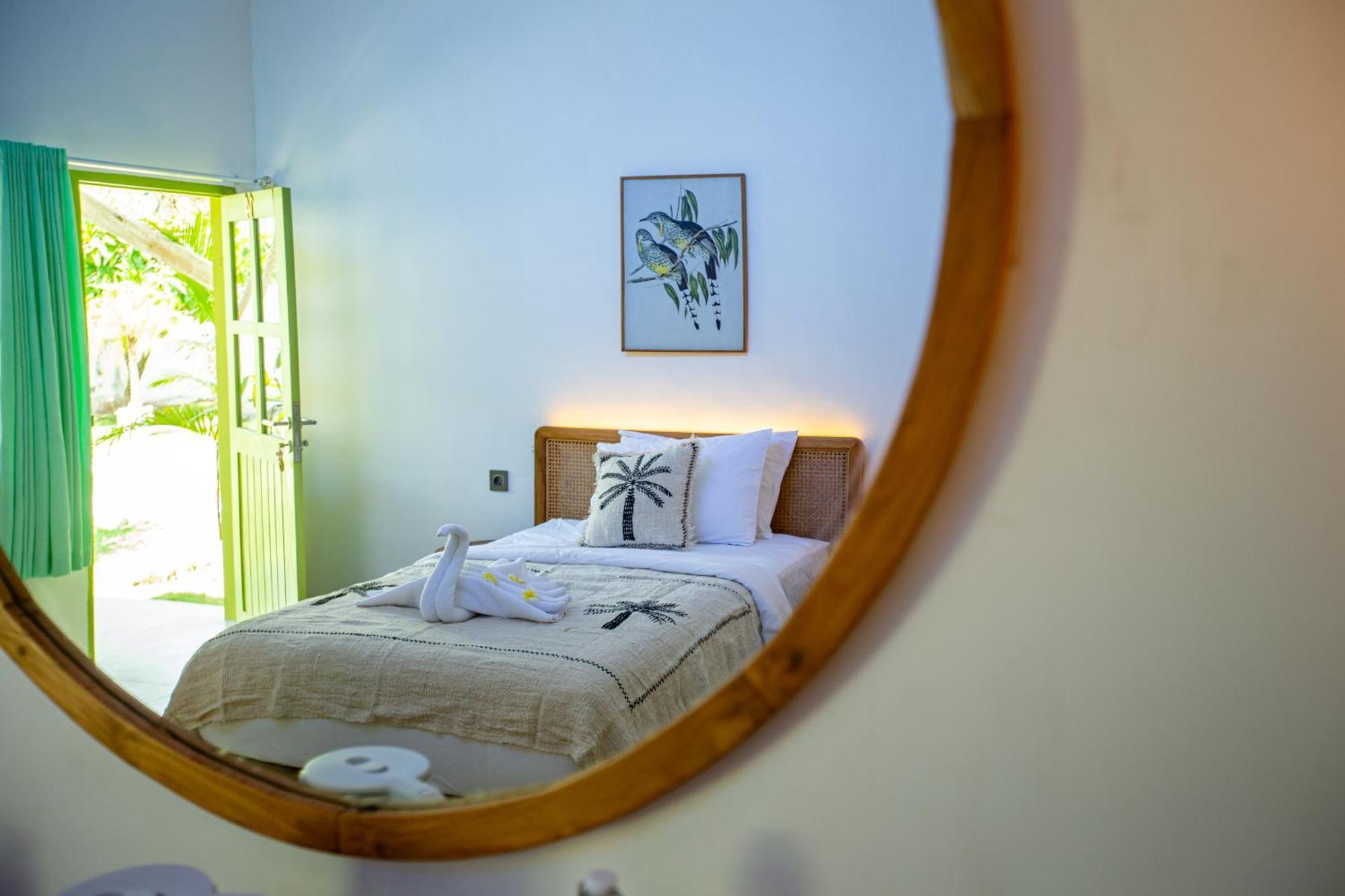 La Roja Bungalows Batununggul Εξωτερικό φωτογραφία